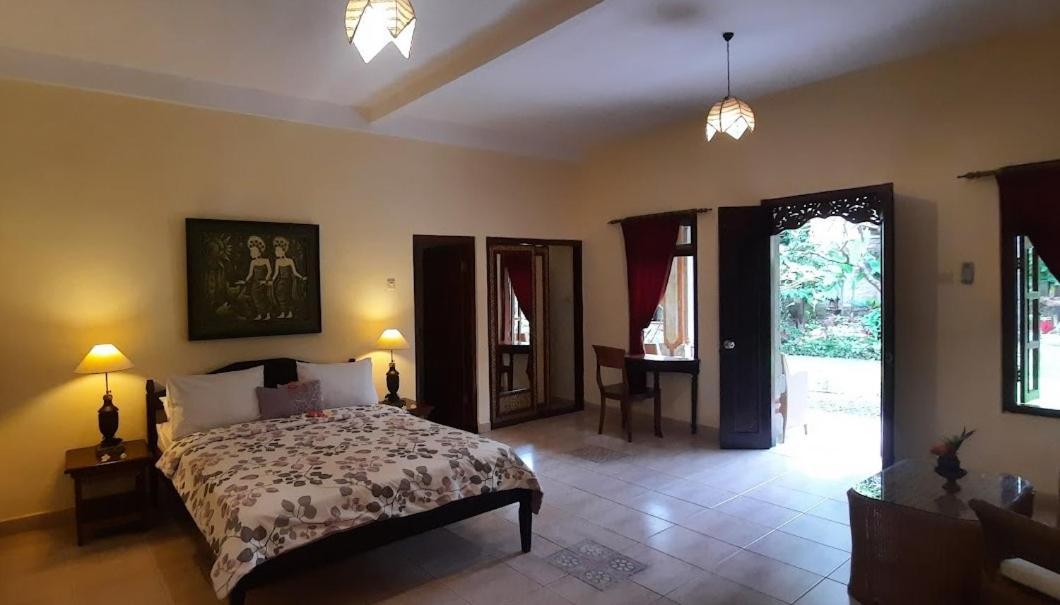 Rambutan Hotel Lovina Екстериор снимка