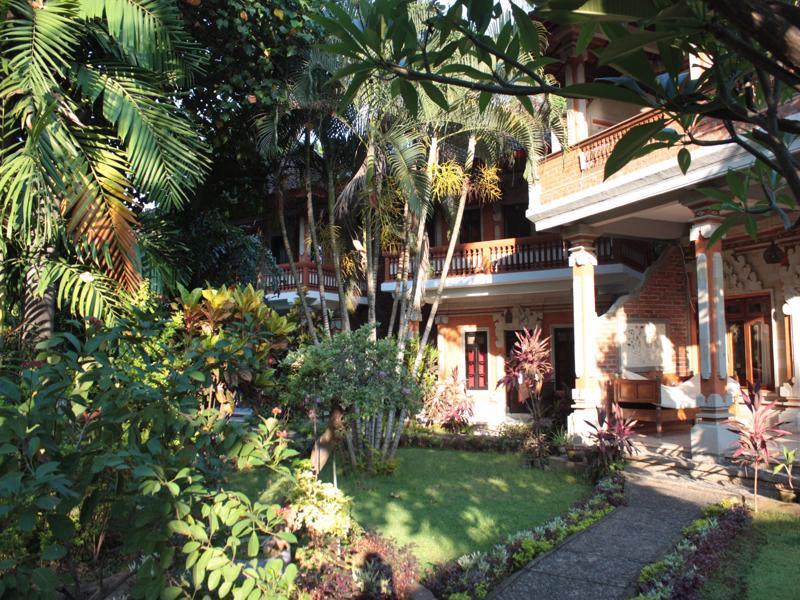 Rambutan Hotel Lovina Екстериор снимка