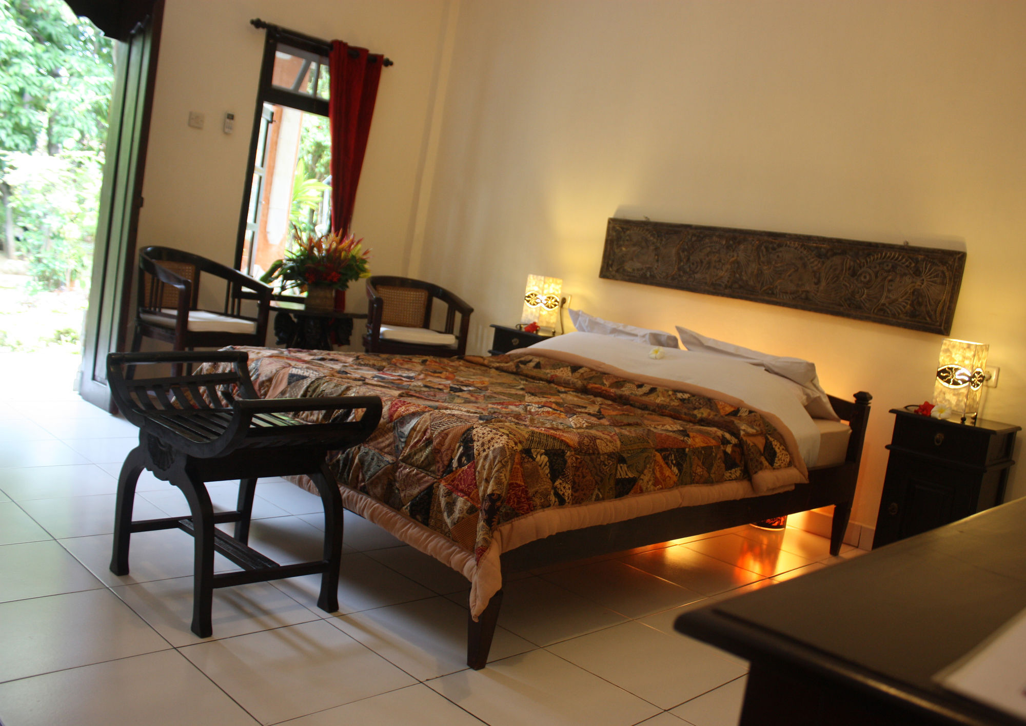 Rambutan Hotel Lovina Екстериор снимка